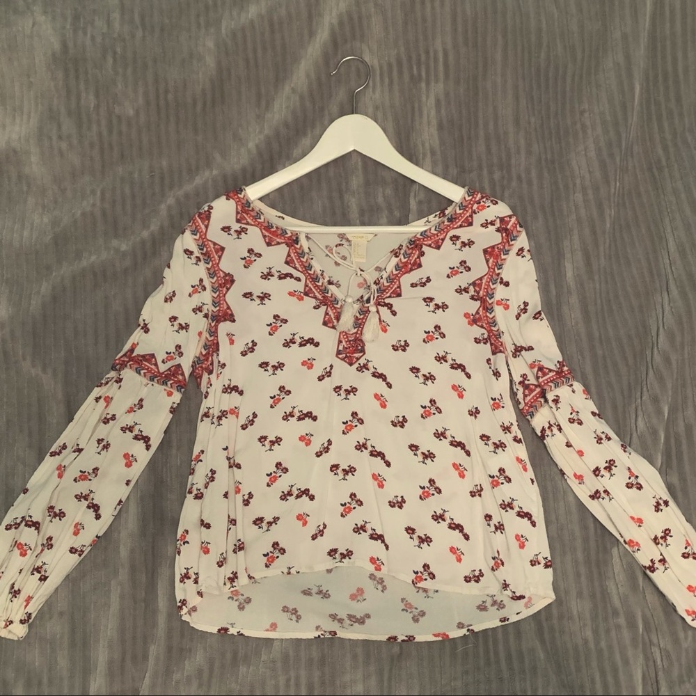 Forever21 Embroidery Pattern Tassel Top